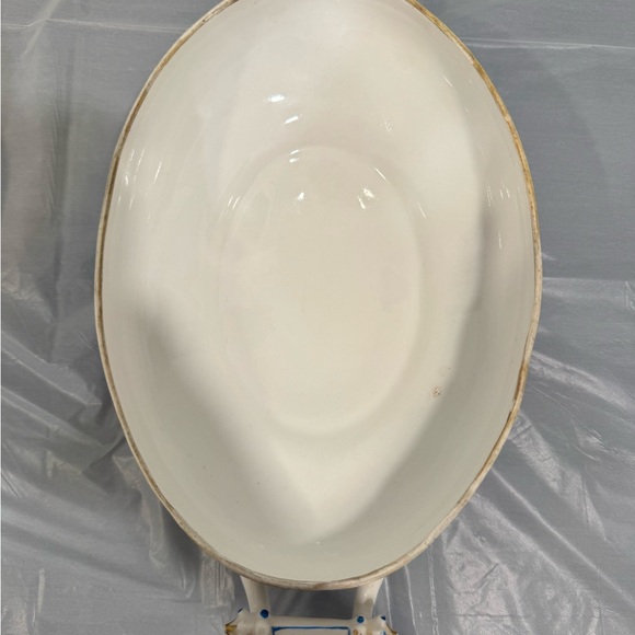 Victoria Czech Regency Covered Vegetable Dish Blue Ribbon Gold Trim - Picture 9 of 11